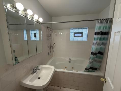 4844 West Montrose Avenue Chicago IL 60641