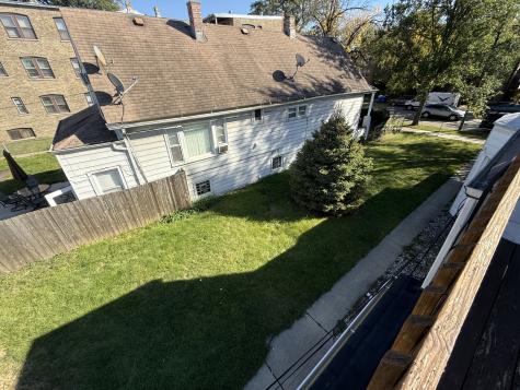 4844 West Montrose Avenue Chicago IL 60641