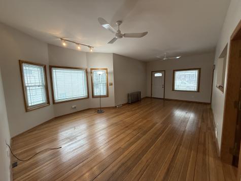 4844 West Montrose Avenue Chicago IL 60641