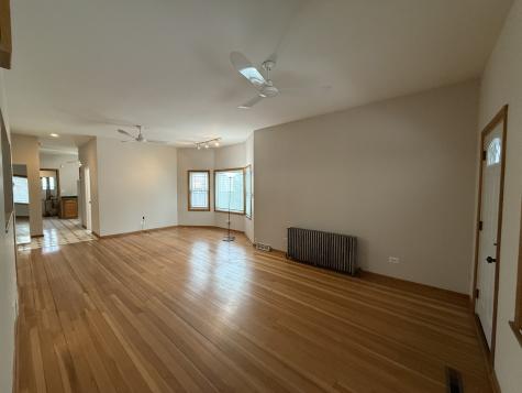 4844 West Montrose Avenue Chicago IL 60641