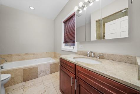 2430 West Iowa Street Chicago IL 60622