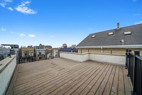 2430 West Iowa Street Chicago IL 60622