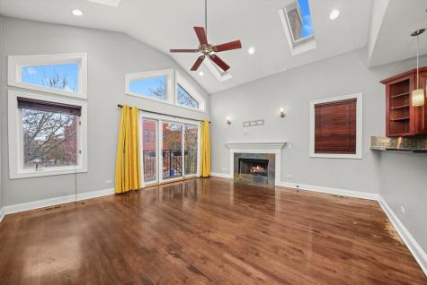2430 West Iowa Street Chicago IL 60622