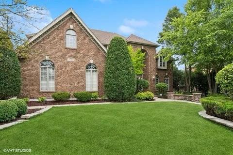 3179 Kingbird Lane Naperville IL 60564