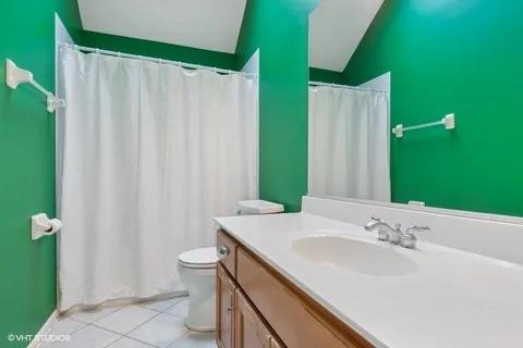 3179 Kingbird Lane Naperville IL 60564