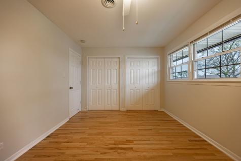 209 Washington Square Elk Grove Village IL 60007