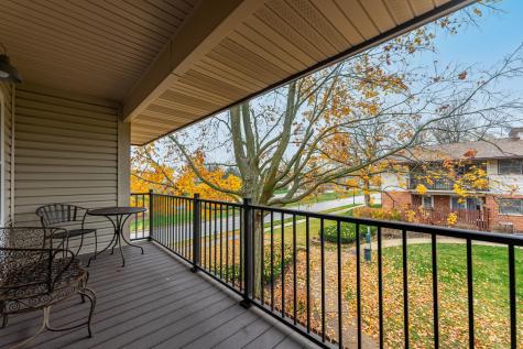209 Washington Square Elk Grove Village IL 60007