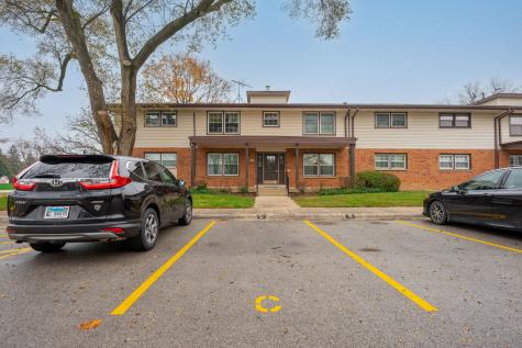 209 Washington Square Elk Grove Village IL 60007