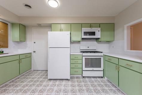 209 Washington Square Elk Grove Village IL 60007
