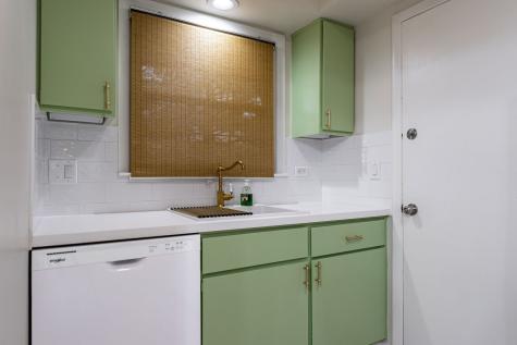 209 Washington Square Elk Grove Village IL 60007