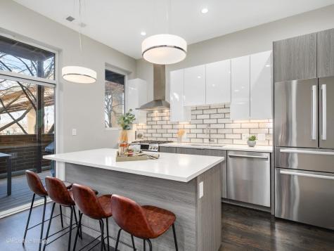 1802 South State Street Chicago IL 60616