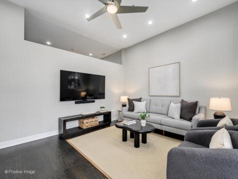 1802 South State Street Chicago IL 60616