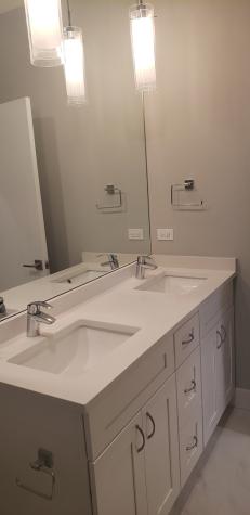 5051 North Harlem Avenue Chicago IL 60656
