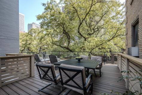 22 East Elm Street Chicago IL 60611