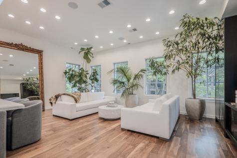 22 East Elm Street Chicago IL 60611