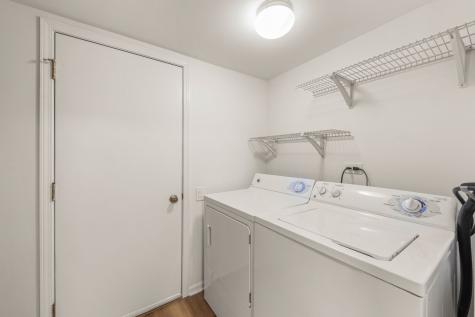 182 Half Moon Circle Aurora IL 60504