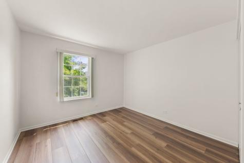 182 Half Moon Circle Aurora IL 60504