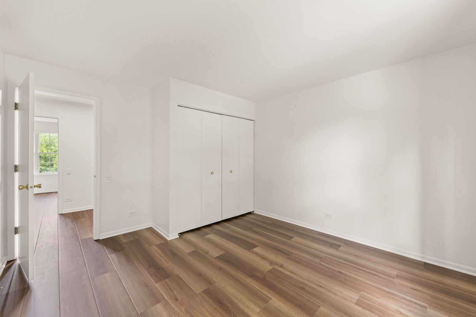 182 Half Moon Circle Aurora IL 60504