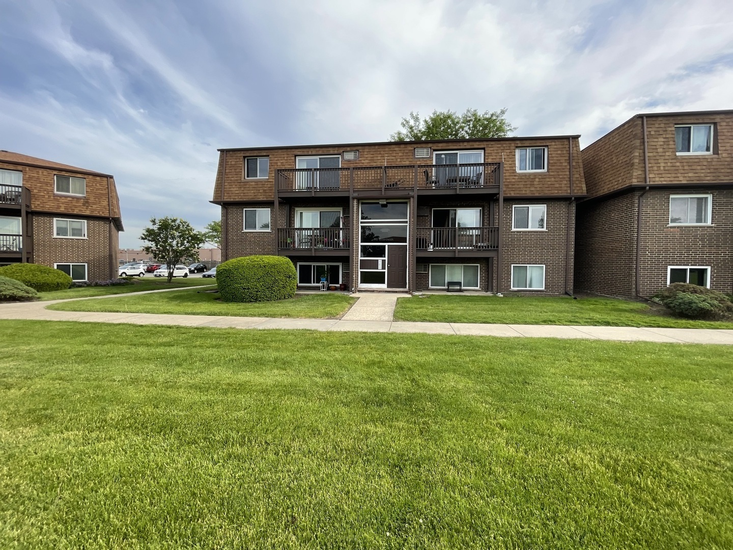 118 Boardwalk Street Elk Grove Village IL 60007