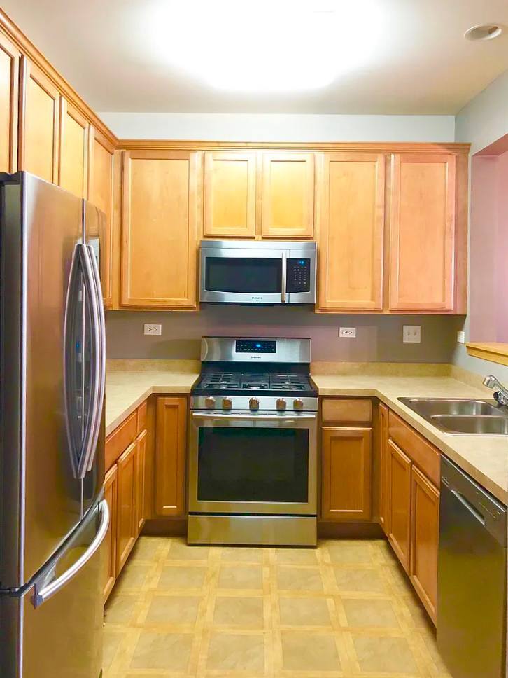 2575 Hillsboro Boulevard Aurora IL 60503