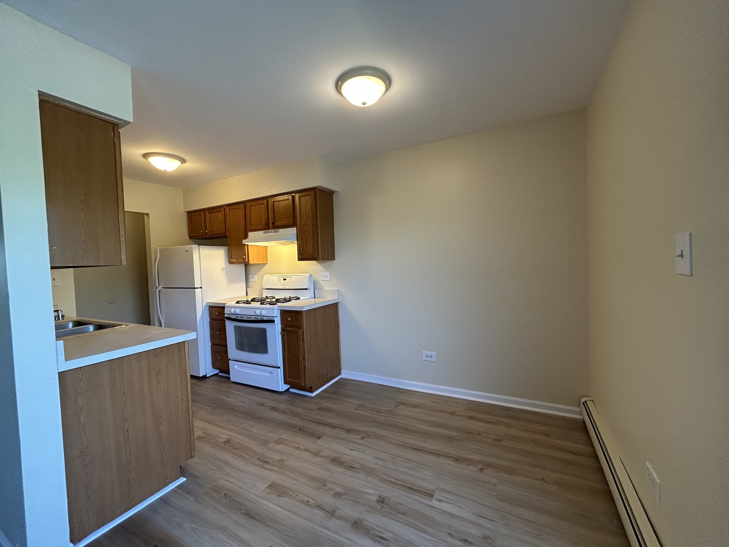 1077 Dickens Way Schaumburg IL 60193