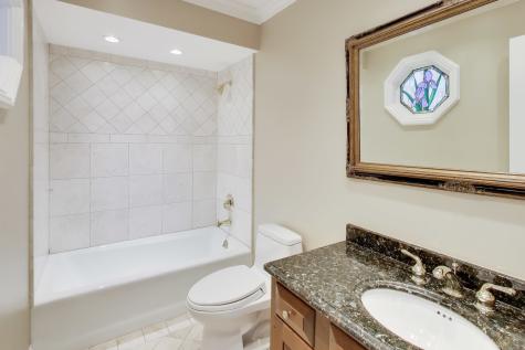 931 Coventry Drive Lake Forest IL 60045