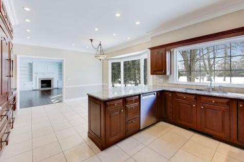 931 Coventry Drive Lake Forest IL 60045