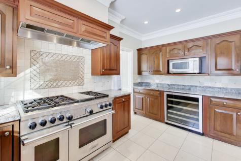 931 Coventry Drive Lake Forest IL 60045