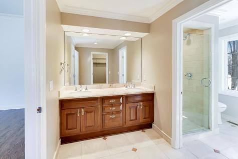931 Coventry Drive Lake Forest IL 60045