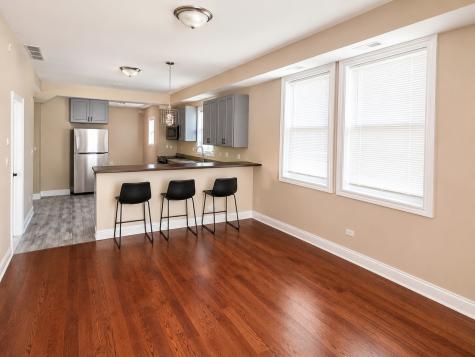 5328 West Leland Avenue Chicago IL 60630