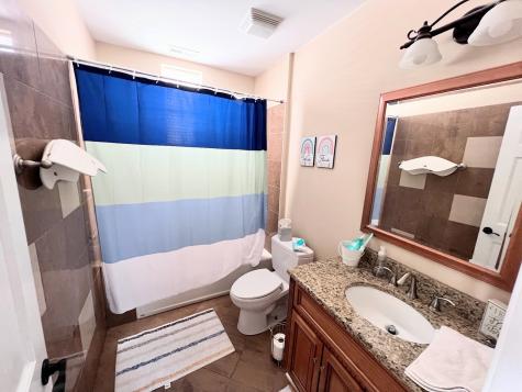 5328 West Leland Avenue Chicago IL 60630