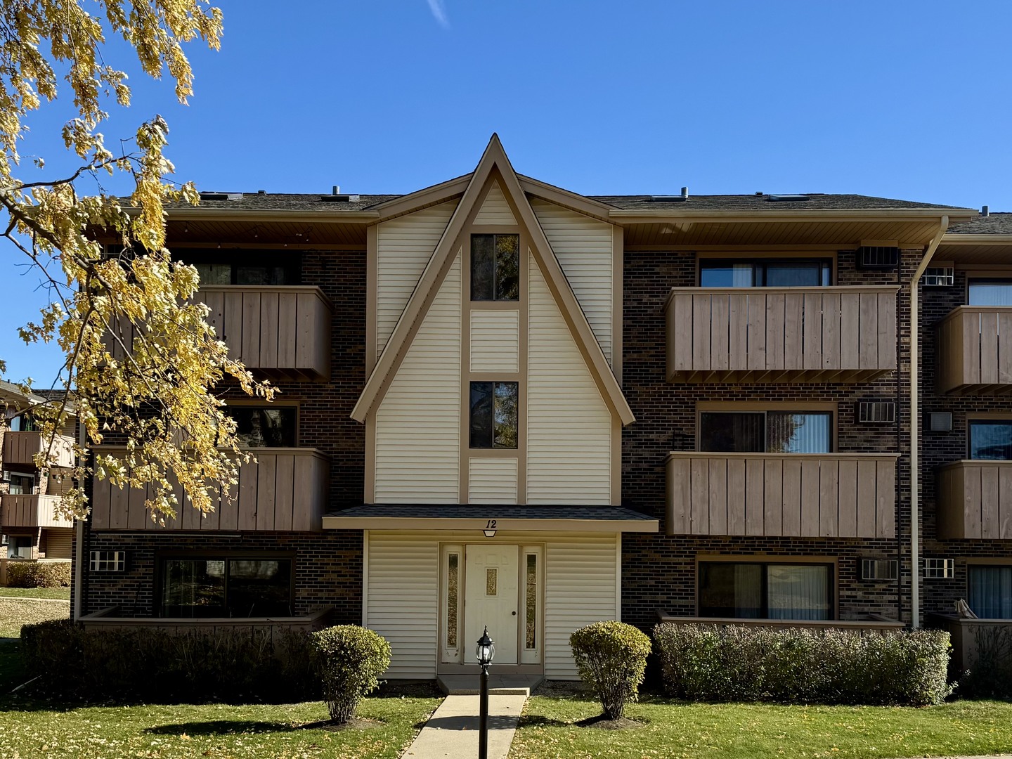 12 Echo Court Vernon Hills IL 60061