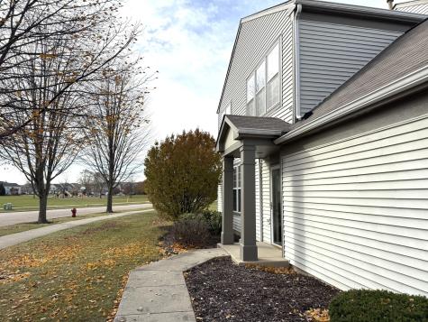 3345 Bromley Lane Aurora IL 60502
