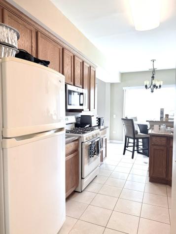 3345 Bromley Lane Aurora IL 60502