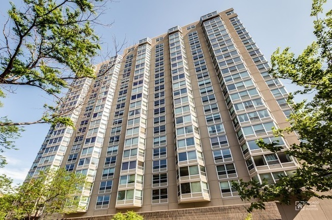 720 West Gordon Terrace Chicago IL 60613