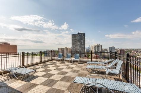 720 West Gordon Terrace Chicago IL 60613