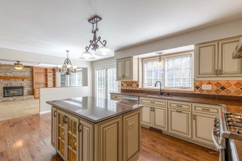 1214 Shoreline Drive Aurora IL 60504