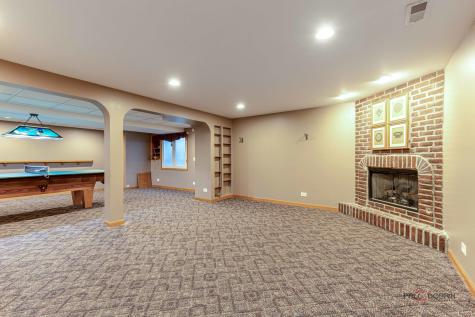 1214 Shoreline Drive Aurora IL 60504