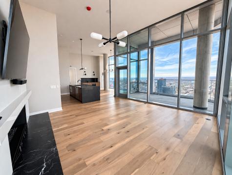 1114 West Carroll Avenue Chicago IL 60607