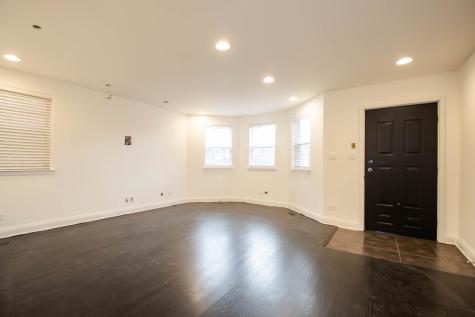 1471 North Larrabee Street Chicago IL 60610