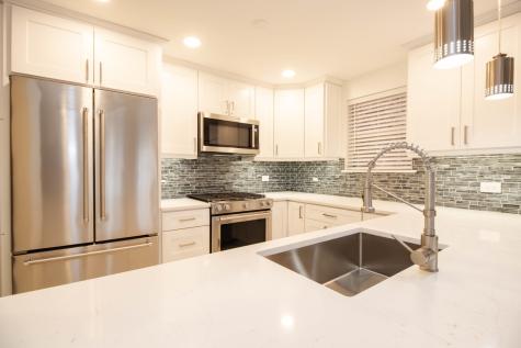 1471 North Larrabee Street Chicago IL 60610