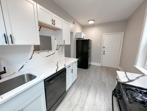 6207 North Winthrop Avenue Chicago IL 60660