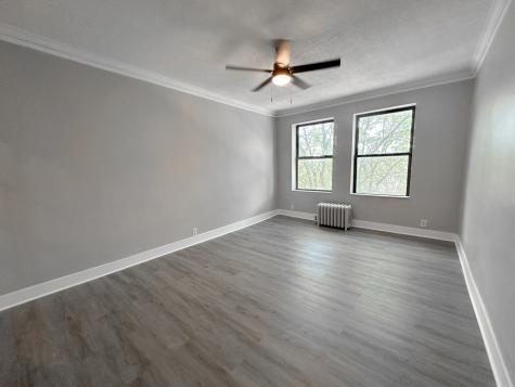 6207 North Winthrop Avenue Chicago IL 60660
