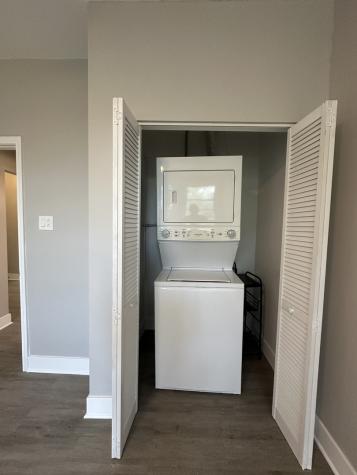 6207 North Winthrop Avenue Chicago IL 60660