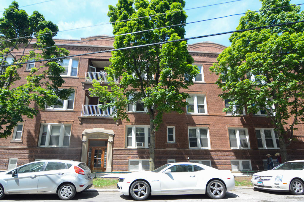 852 North Leavitt Street Chicago IL 60622