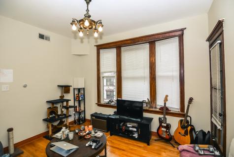 852 North Leavitt Street Chicago IL 60622