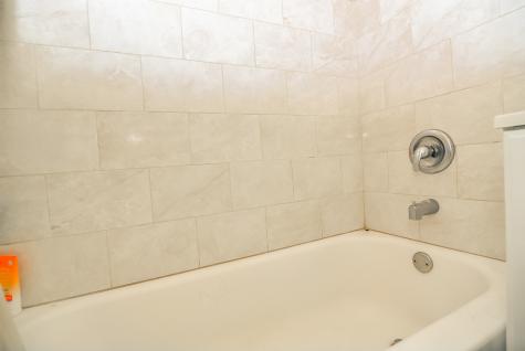 852 North Leavitt Street Chicago IL 60622