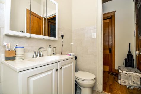 852 North Leavitt Street Chicago IL 60622