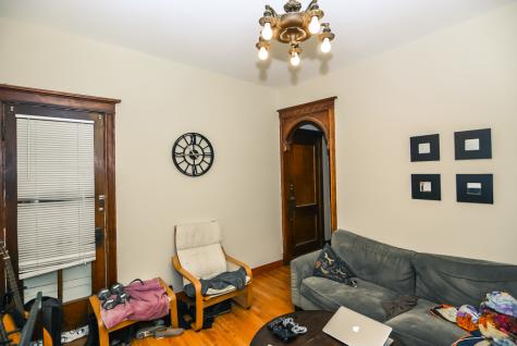 852 North Leavitt Street Chicago IL 60622