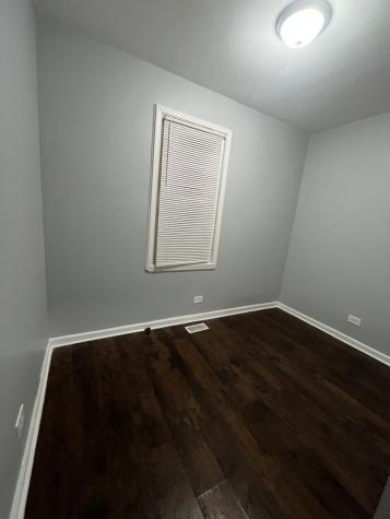 8253 South Brandon Avenue Chicago IL 60617